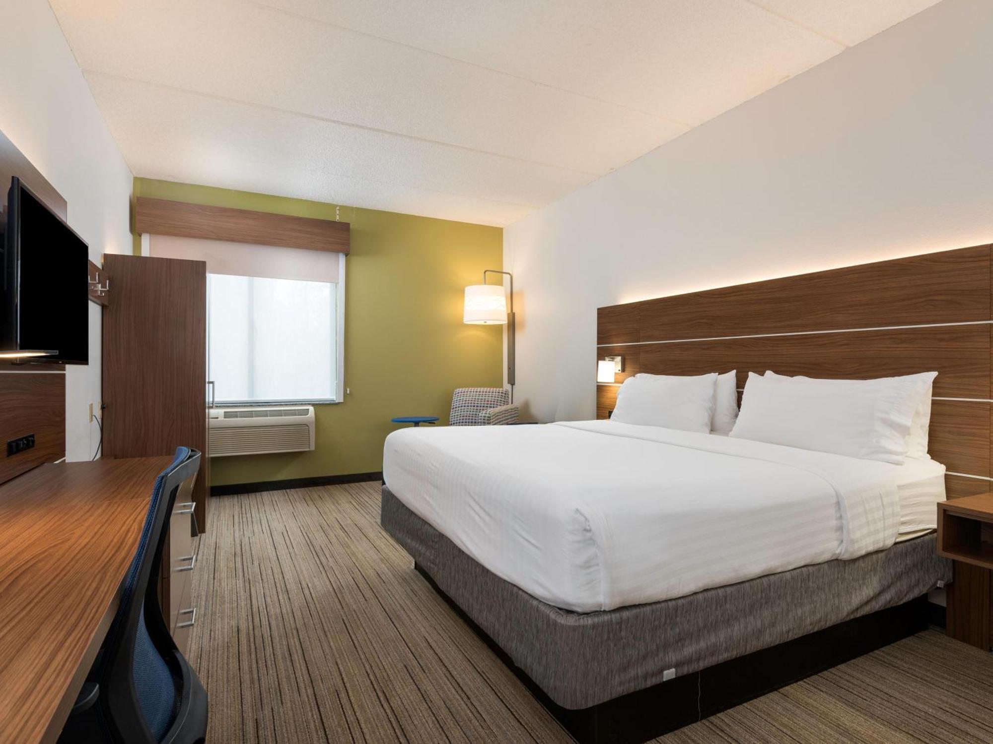 Holiday Inn Express & Suites Charlotte Arpt-Belmont By Ihg Exterior photo
